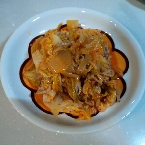 【節約レシピ】豚キムチキャベツ